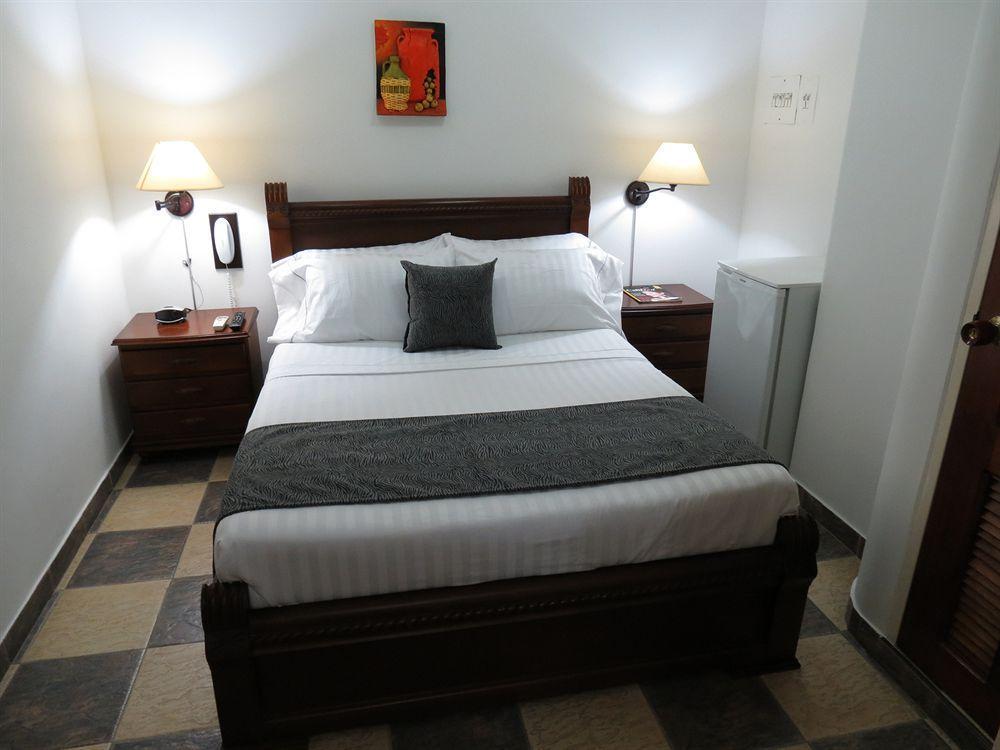Hotel Cali Ngoại thất bức ảnh