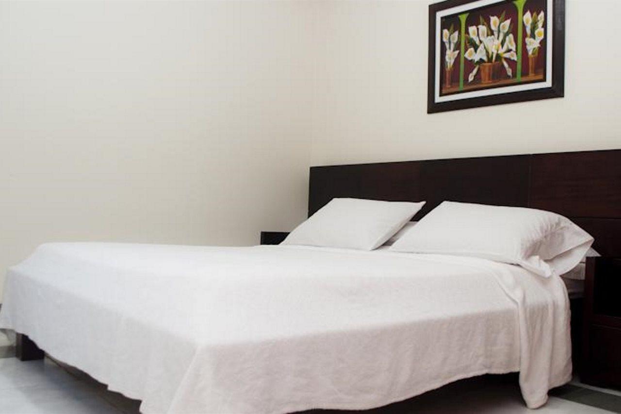 Hotel Cali Ngoại thất bức ảnh
