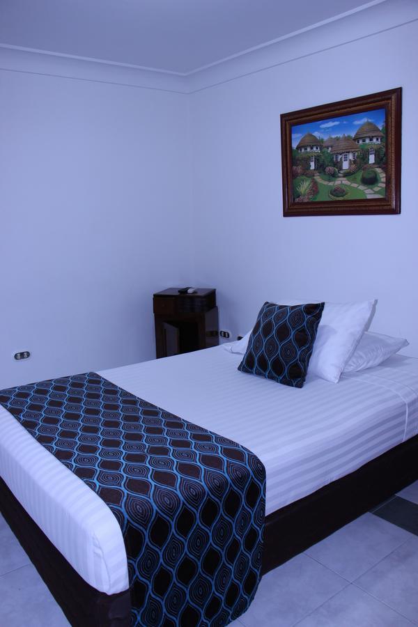Hotel Cali Ngoại thất bức ảnh